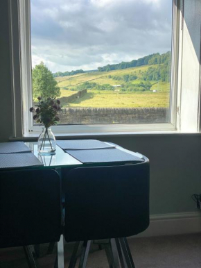 Riverside Retreat Sleeps 7